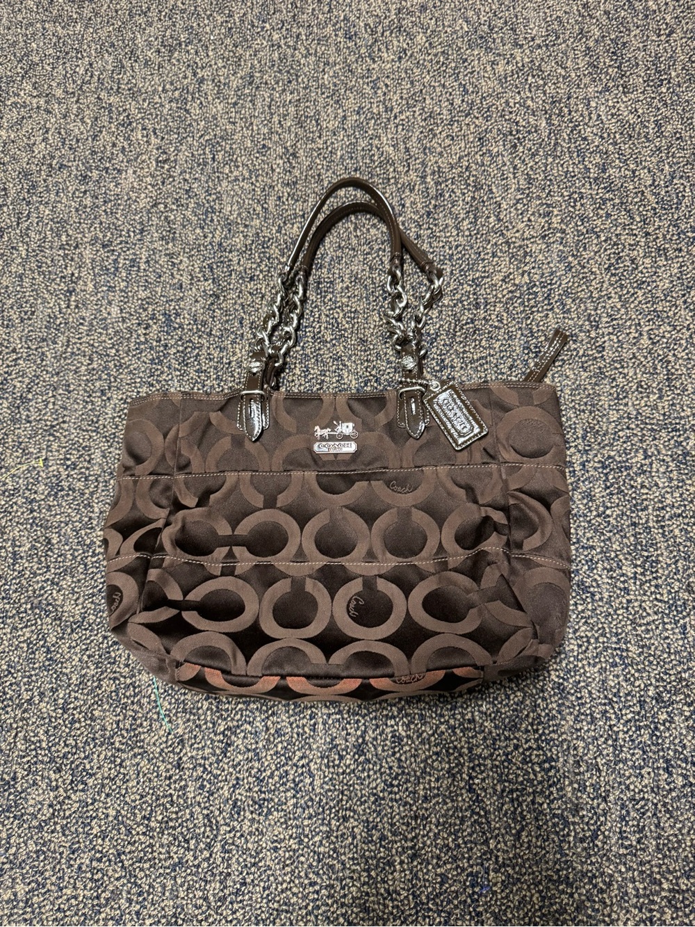 Coach
COACH/ signature shoulder bag - Picture 12 of 12